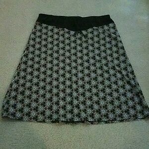 Max Studio Faux Suede Skirt L